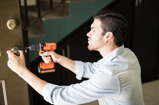 DCJS-Certified vs Unlicensed Locksmith in Suffolk VA Lady Locksmith Hampton Roads